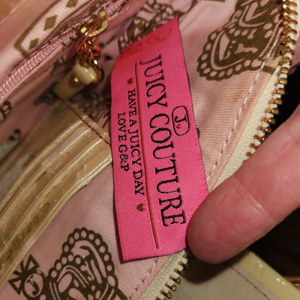 Vintage Juicy Culture Clutch In‎ Cream Patent Leather W Dustbag Flaw